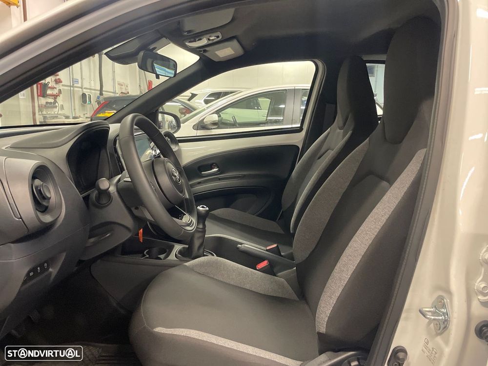 Toyota Aygo X 1.0 Play — fotografia 10