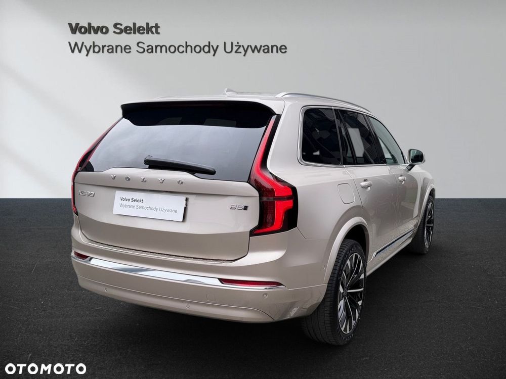 Volvo XC 90 - 9