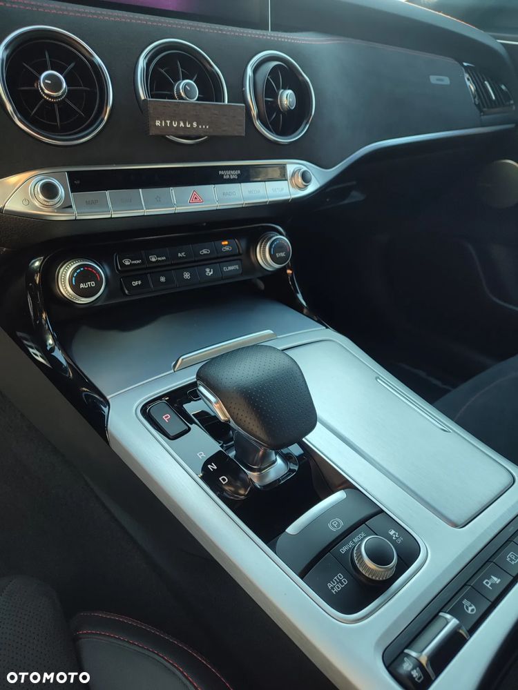 Kia Stinger 3.3 T-GDI V6 GT Prestige Line AWD - 24