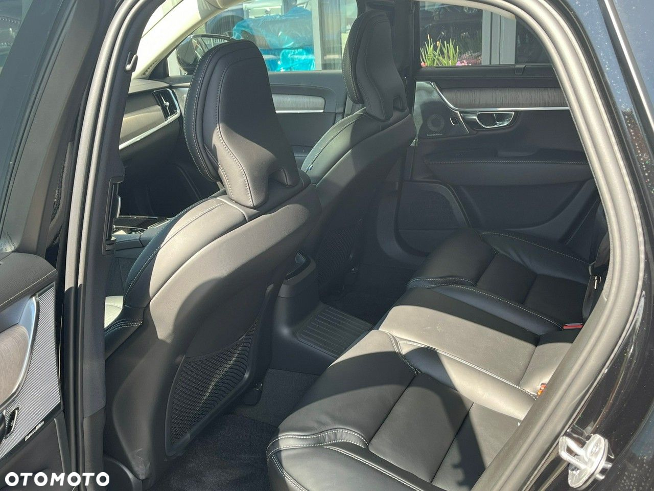 Volvo S90 - 11
