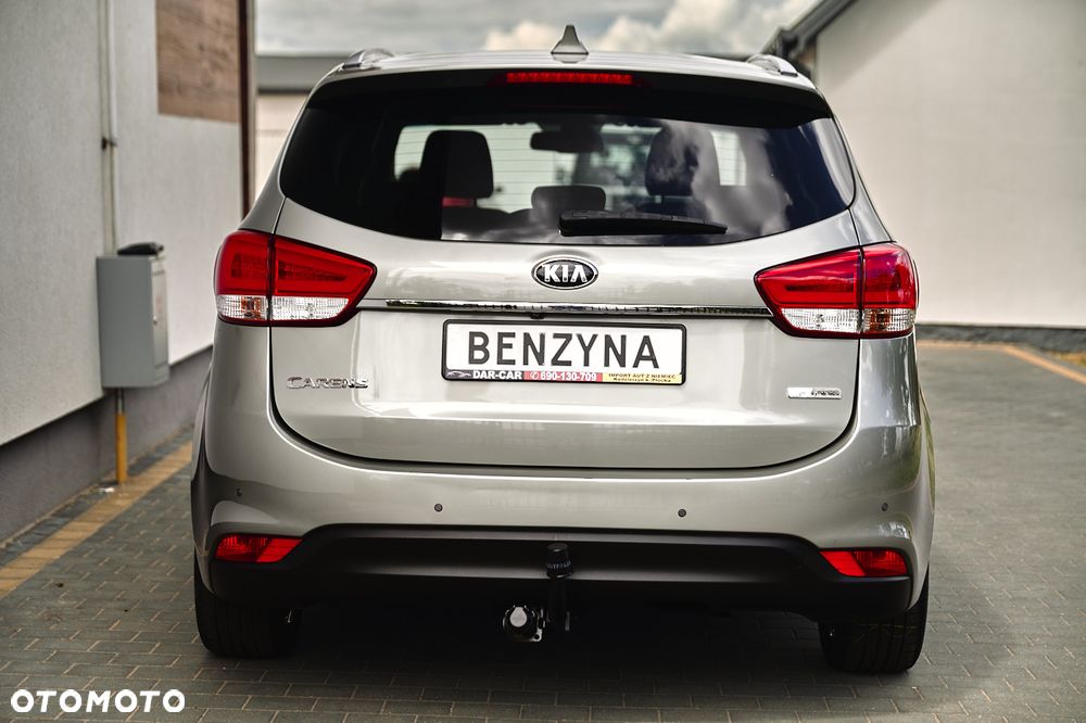 Kia Carens 1.6 GDI Attract - 15