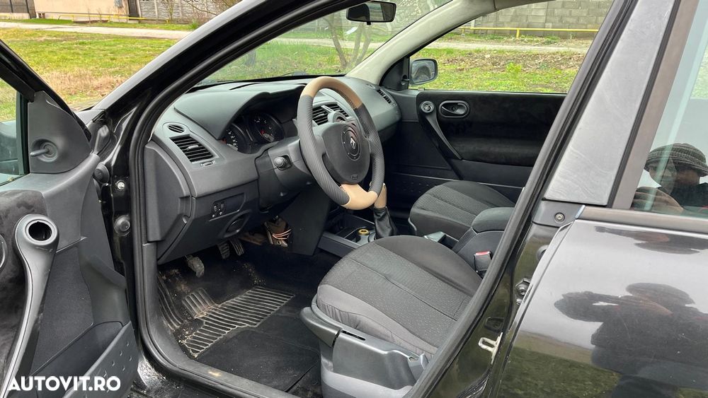 Renault Megane II Sedan 1.5 dCi Influence - 9