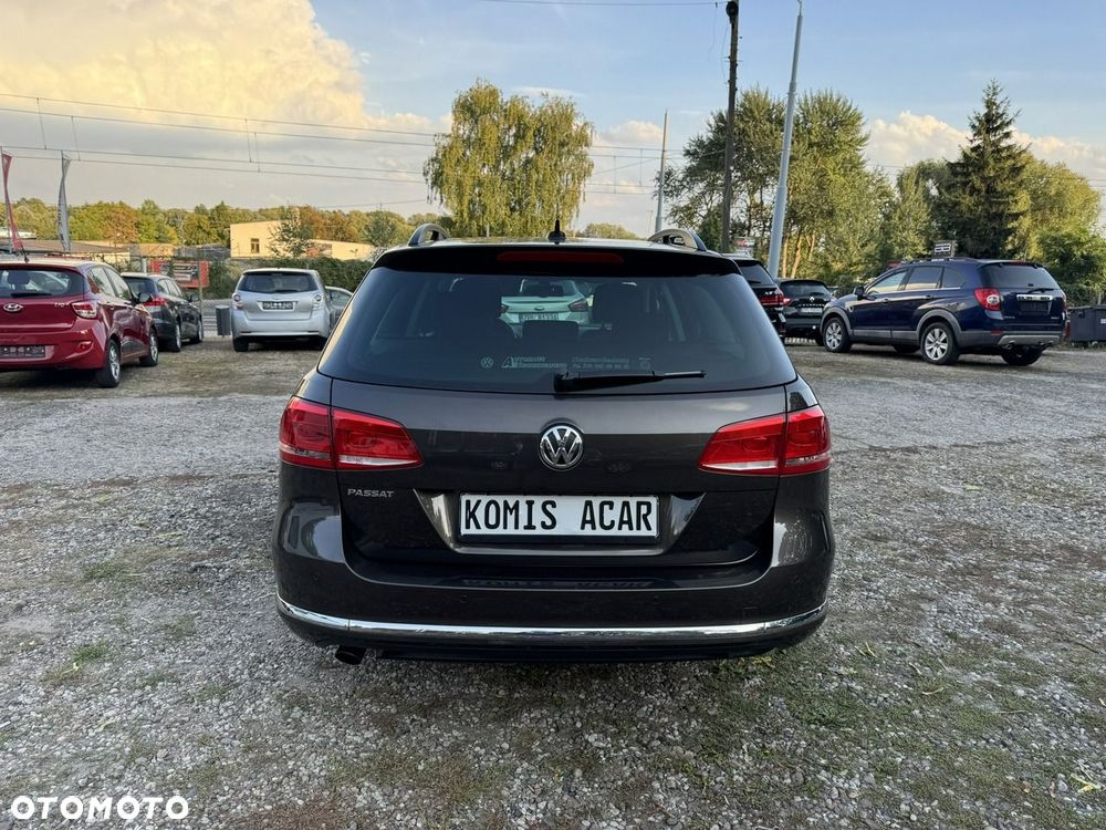 Volkswagen Passat - 37