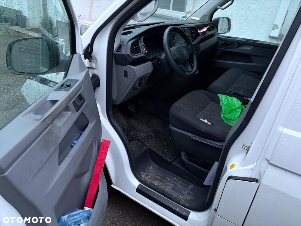 Volkswagen Transporter T6.1 - 12