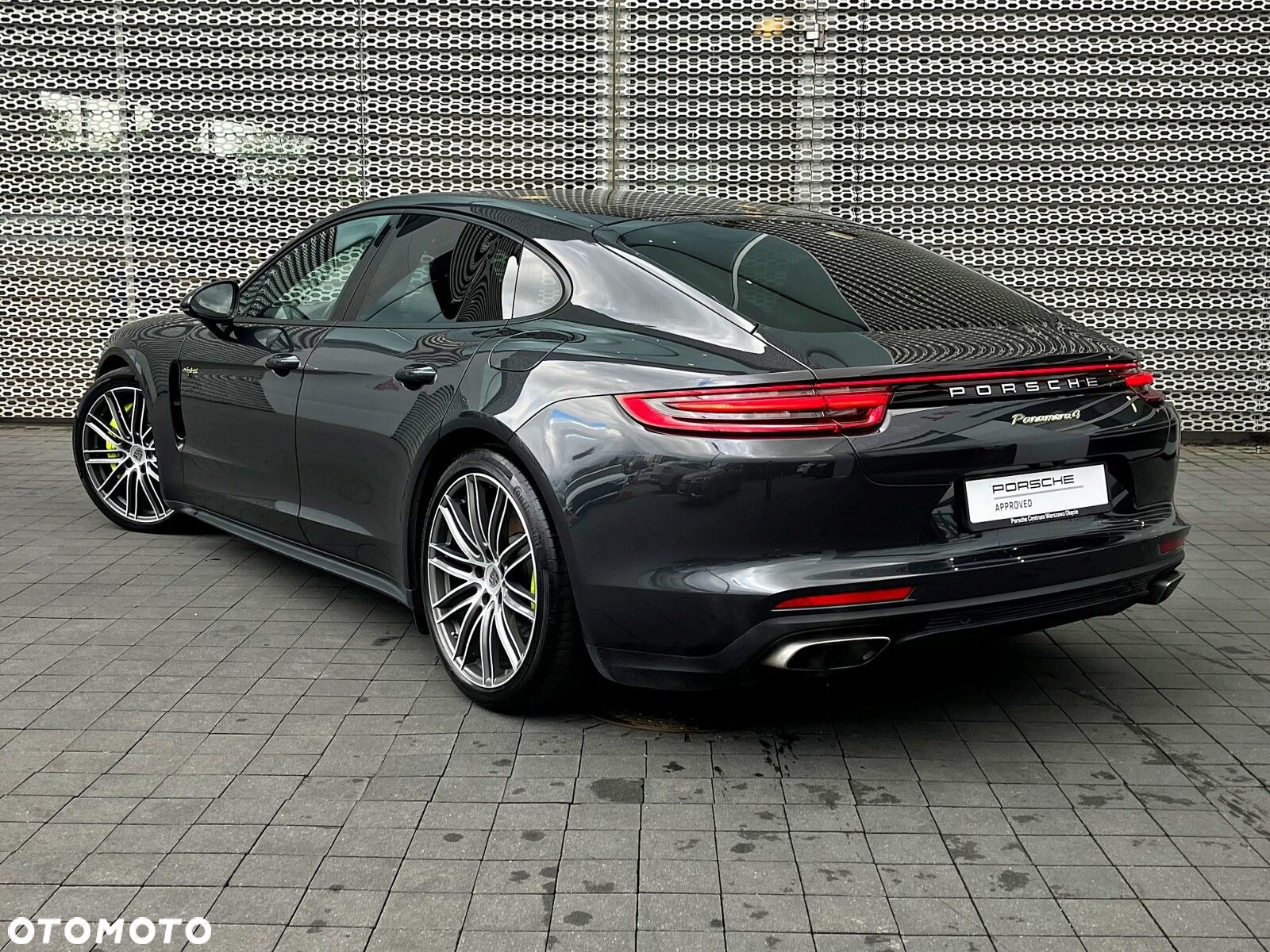 Porsche Panamera - 3