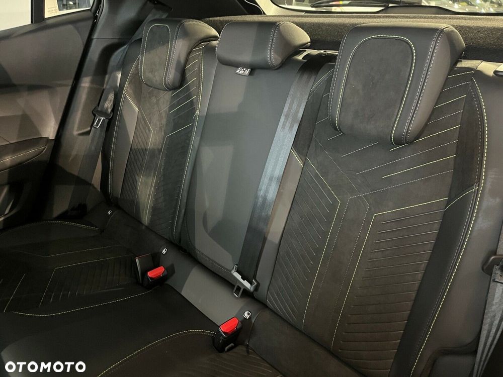 Peugeot 2008 - 21