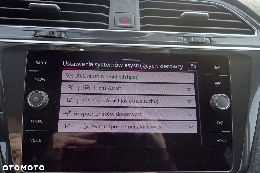 Volkswagen Tiguan 2.0 TSI 4Mot Elegance DSG - 27