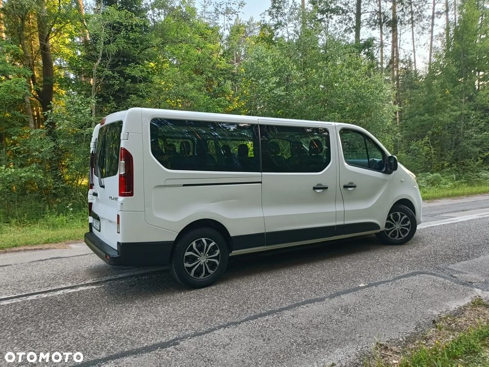 Renault Trafic - 32