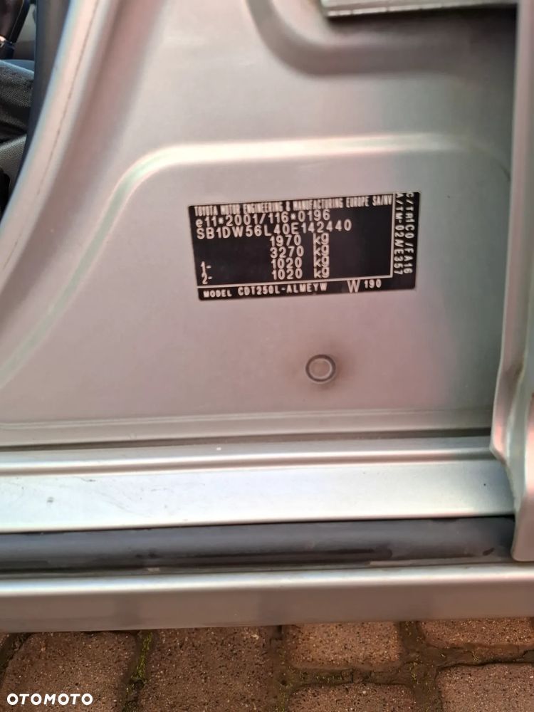 Toyota Avensis 2.0 D-4D Luna - 17