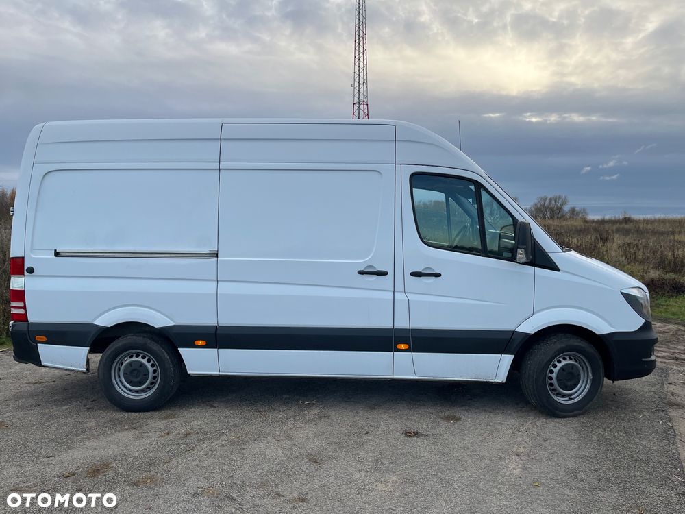 Mercedes-Benz Sprinter - 10
