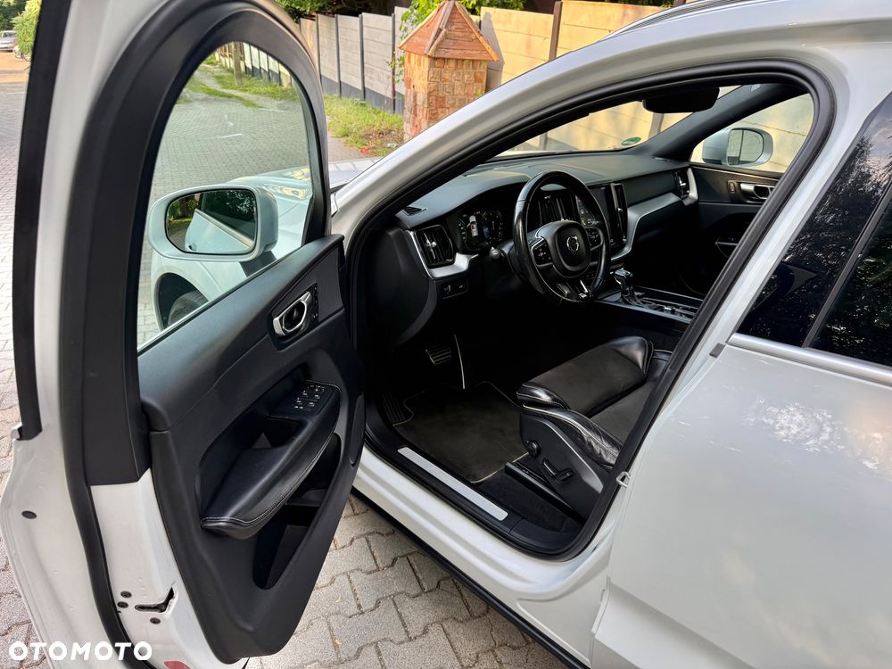 Volvo XC 60 D4 Geartronic RDesign - 20