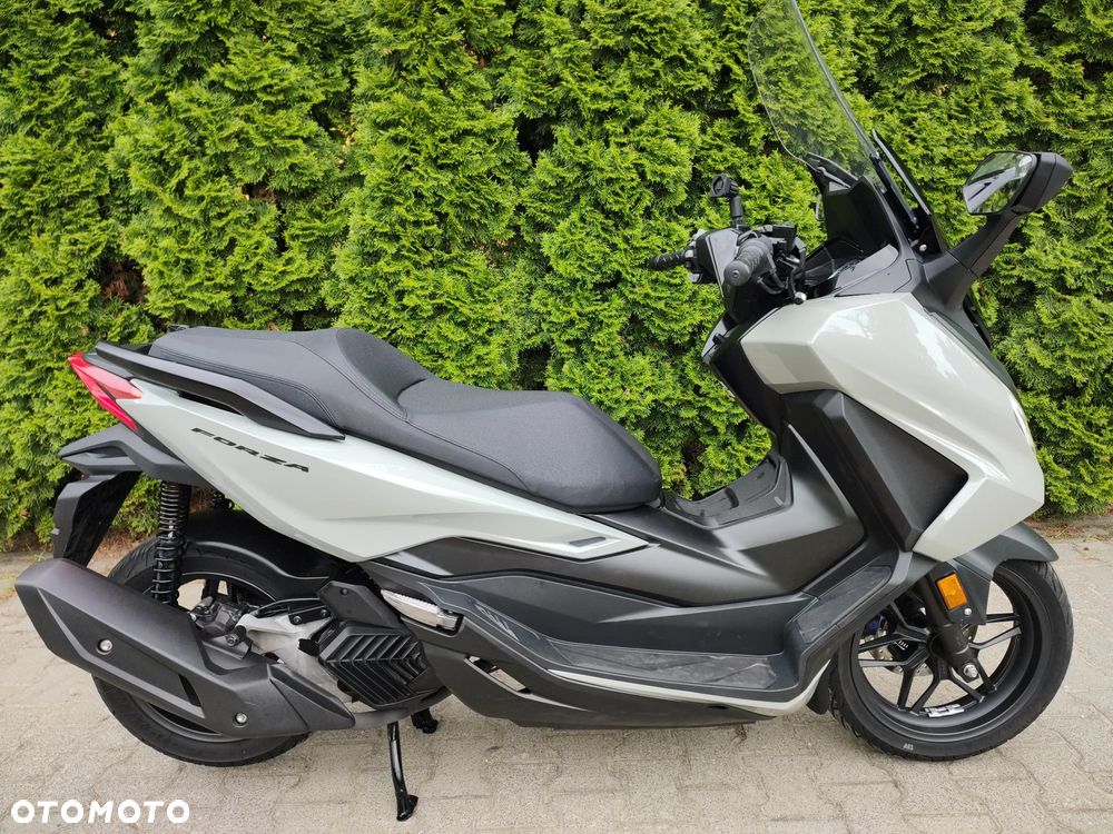 Honda NSS - 4