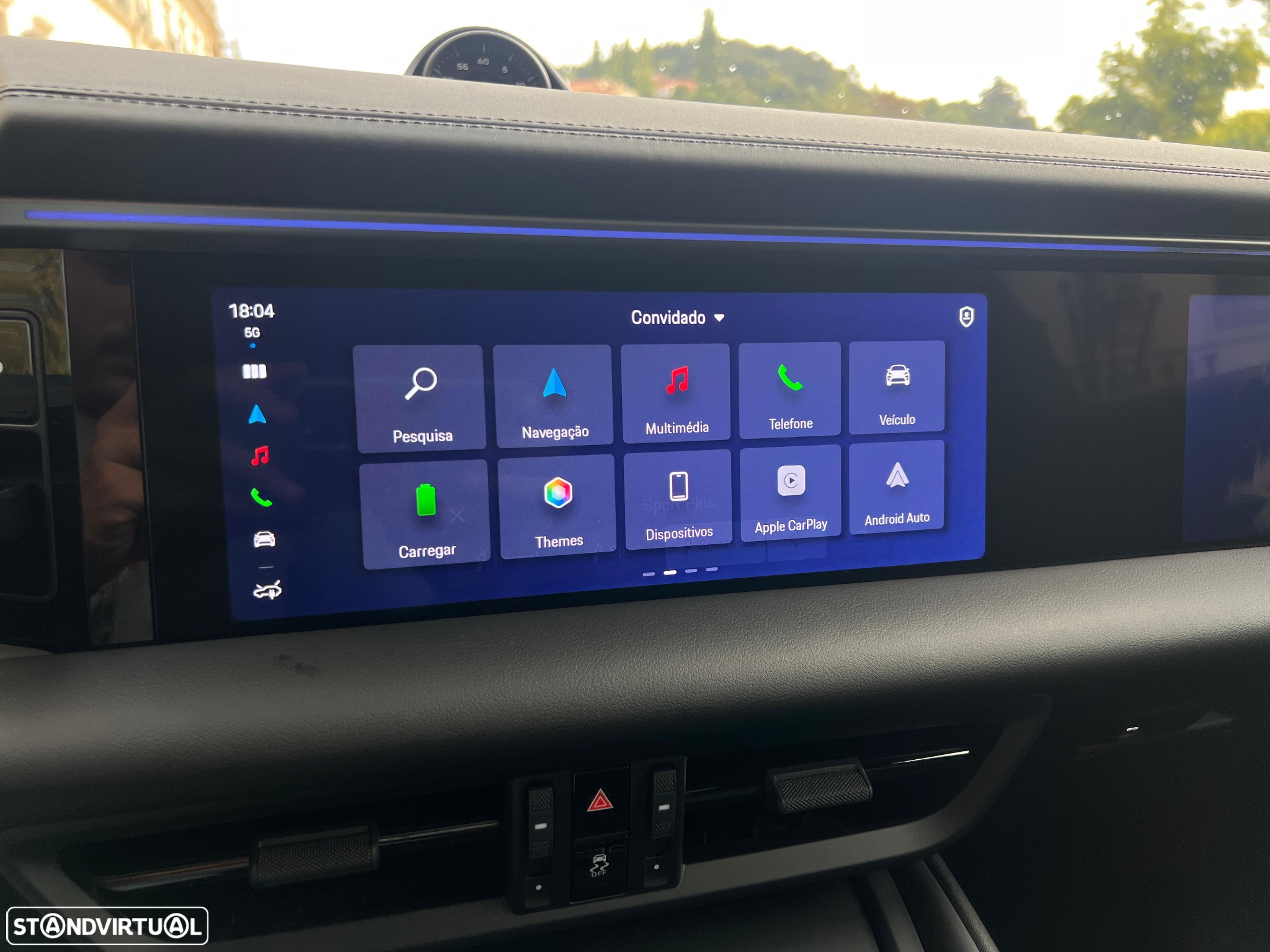 Porsche Macan Electric 4 - 12