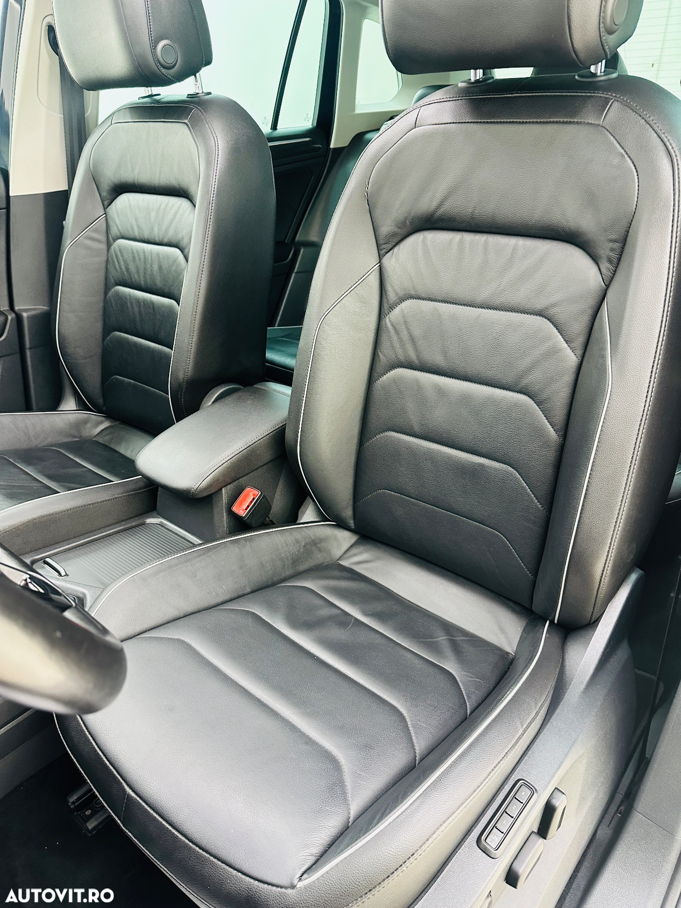 Volkswagen Tiguan - 12