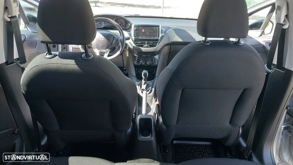 Peugeot 208 1.2 PureTech Signature - 7
