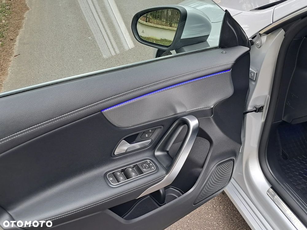 Mercedes-Benz CLA 180 d 8G-DCT Progressive - 16