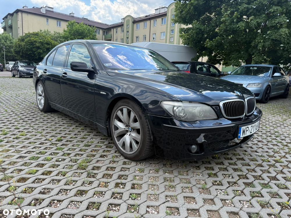 BMW Seria 7 - 8