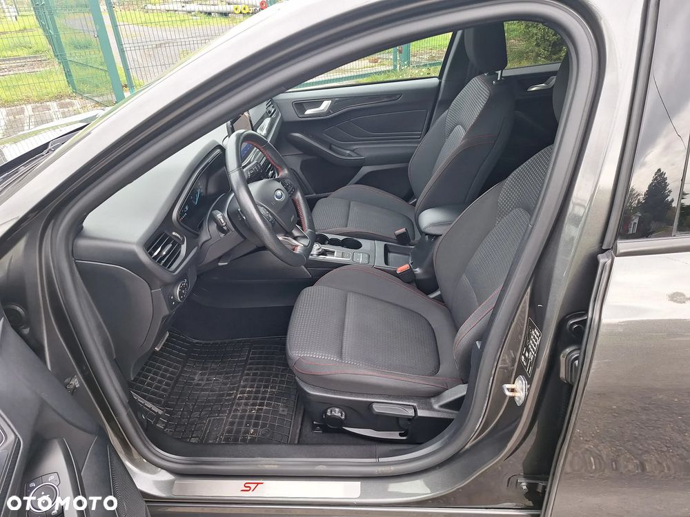 Ford Focus - 9