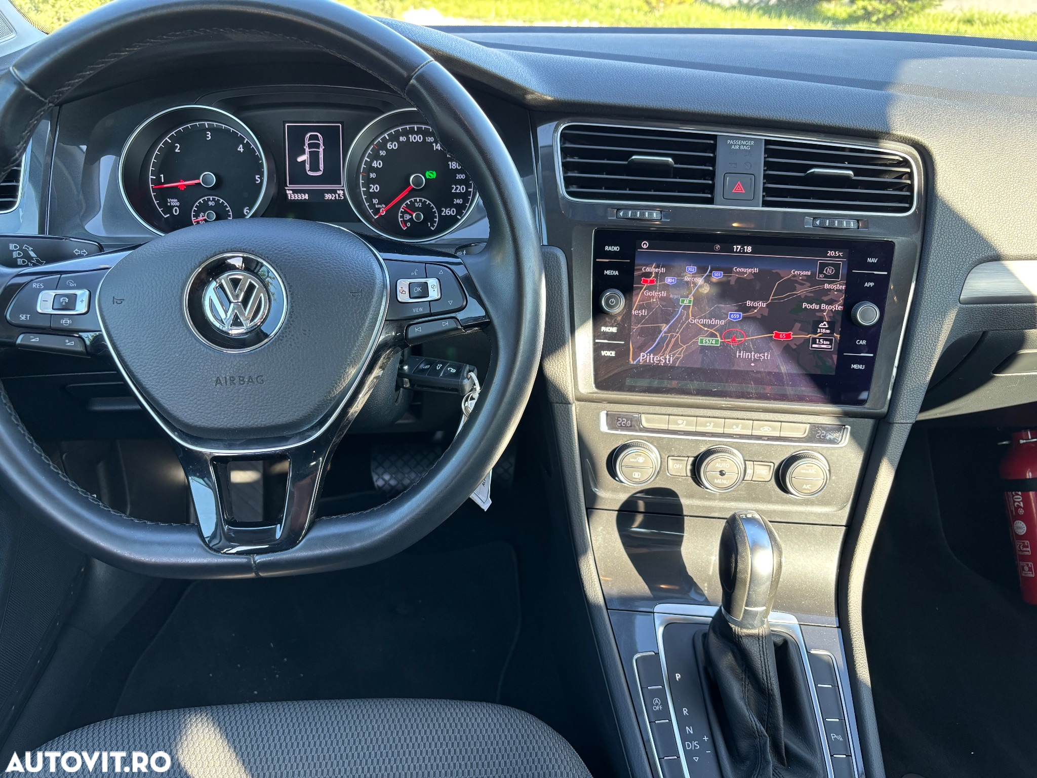 Volkswagen Golf 1.6 TDI DSG Comfortline - 5