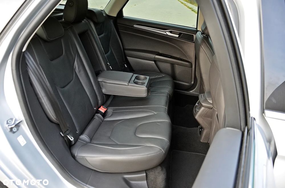 Ford Mondeo 2.0 EcoBlue Allrad Titanium - 31