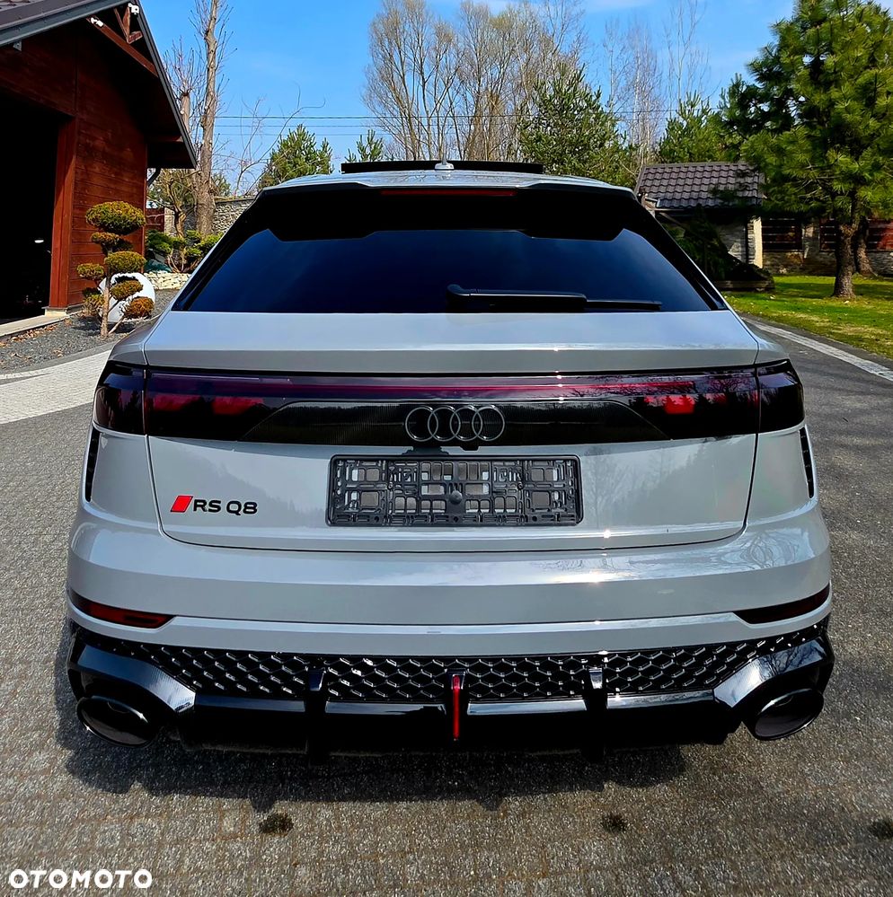 Audi RS Q8 - 6