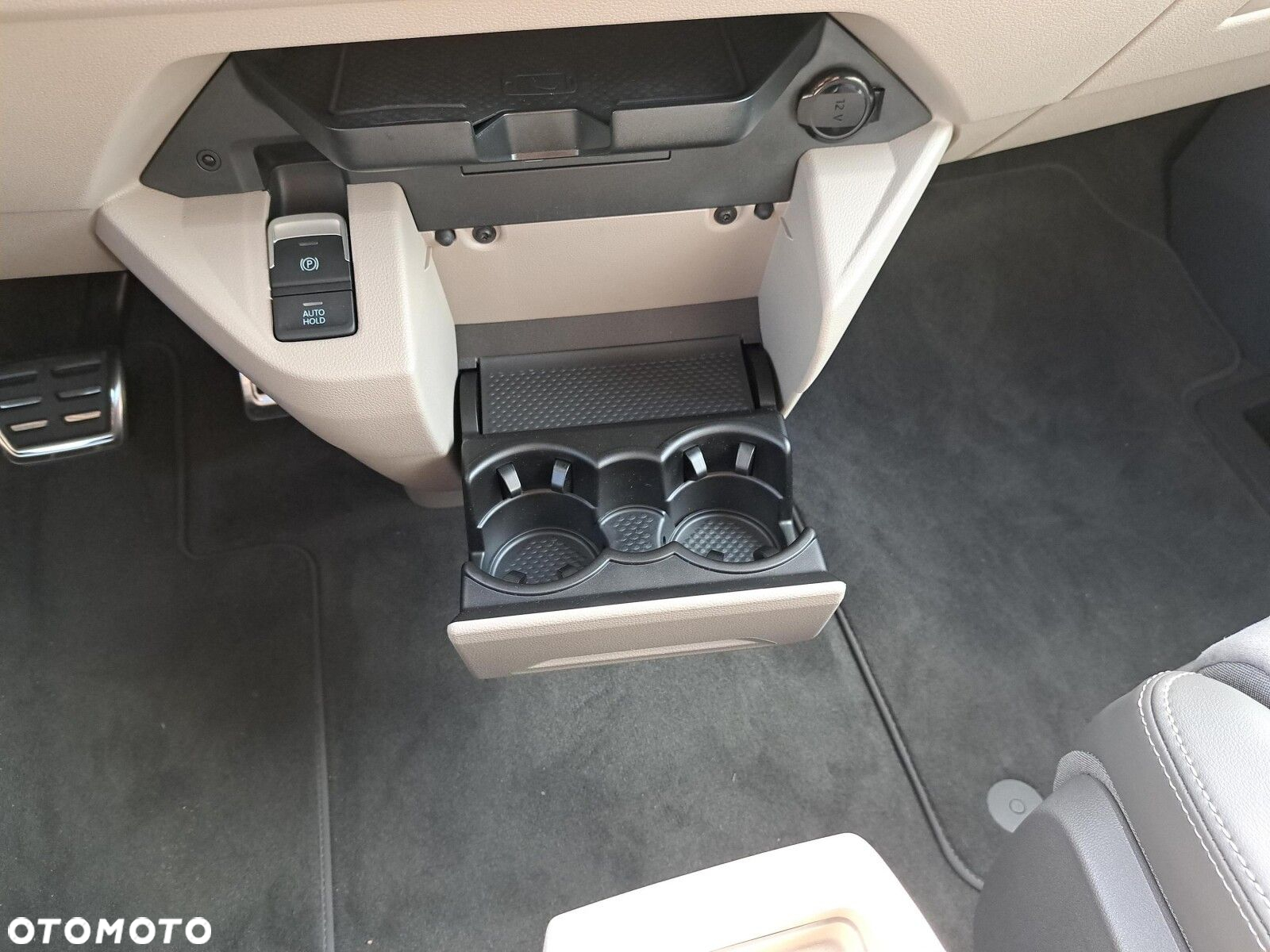 Volkswagen Multivan - 40
