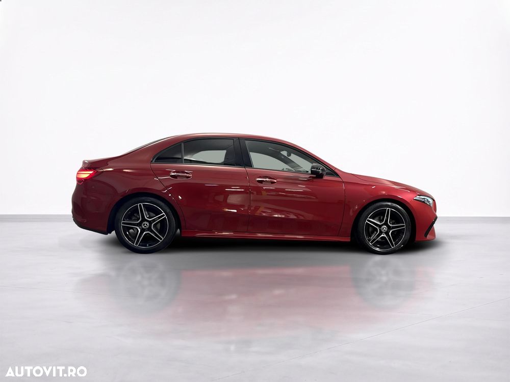 Mercedes-Benz A 200 Sedan 7G-DCT AMG Line - 7