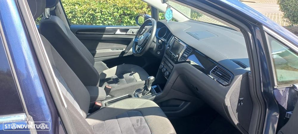 VW Golf Sportsvan 1.6 TDI Highline DSG - 3