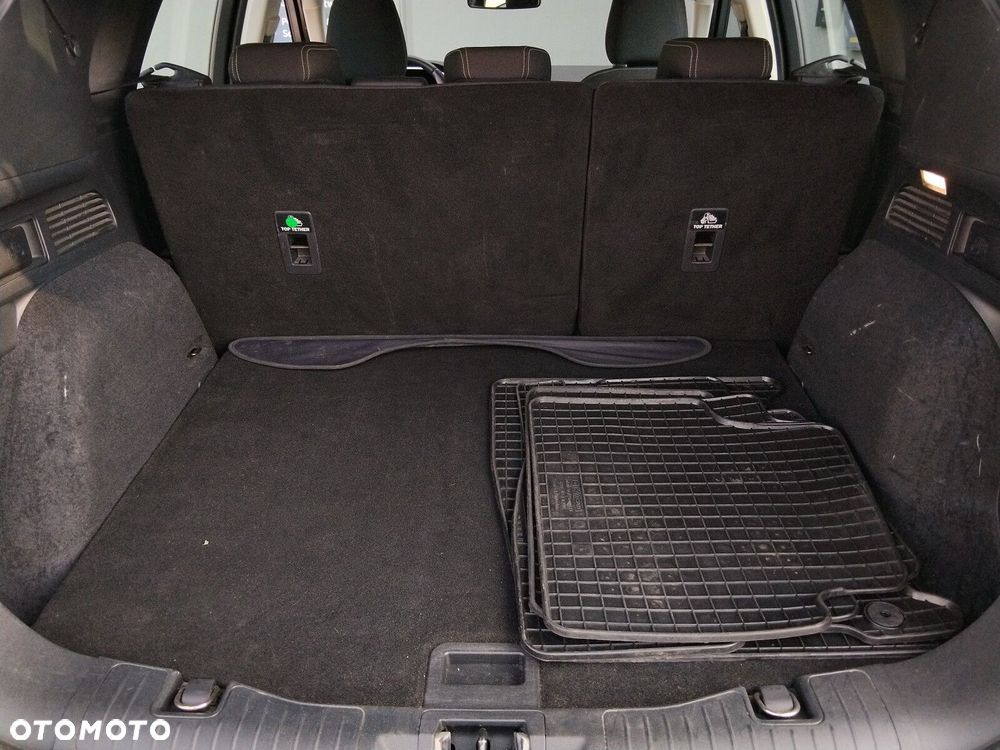 Ford Kuga 2.0 EcoBlue mHEV FWD Titanium - 11