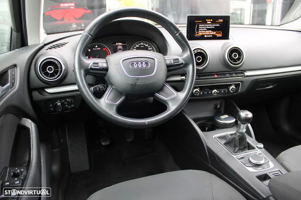 Audi A3 Sportback 1.6 TDI Sport - 3