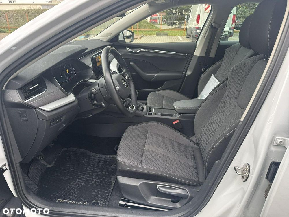 Skoda Octavia 1.5 TSI ACT Style - 11