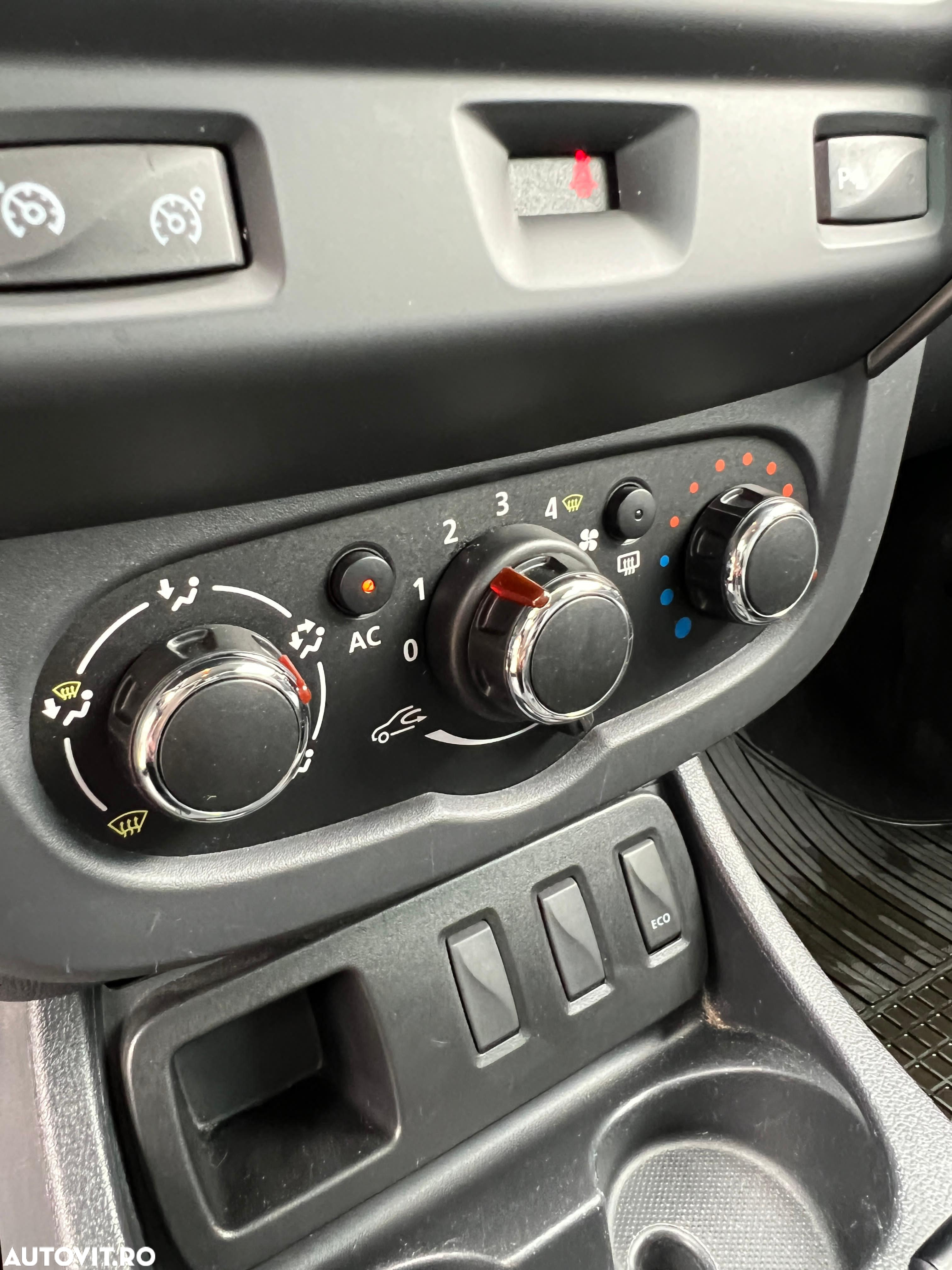 Dacia Duster 1.2 TCe Prestige jante 16" - 30