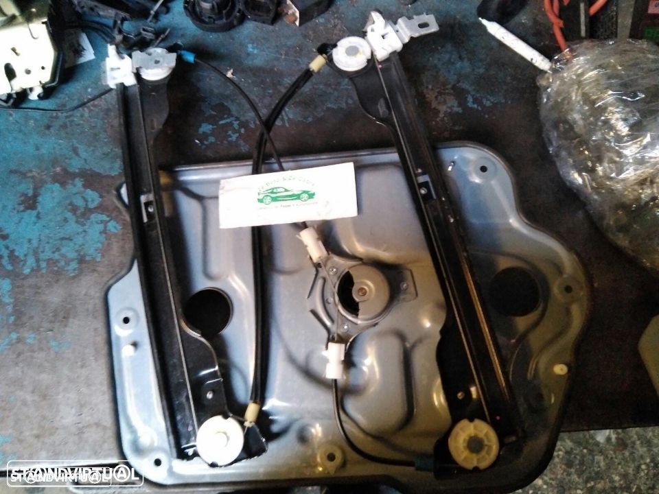 NISSAN QASHQAI J10 ELEVADOR FRENTE DTO - 1