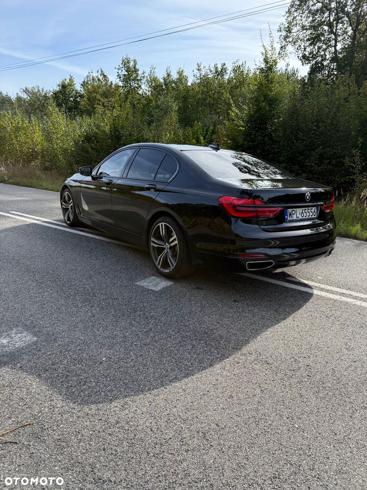 BMW Seria 7 - 8