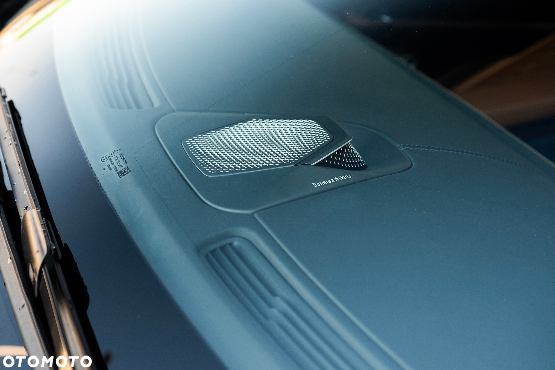 Aston Martin DB12 - 18