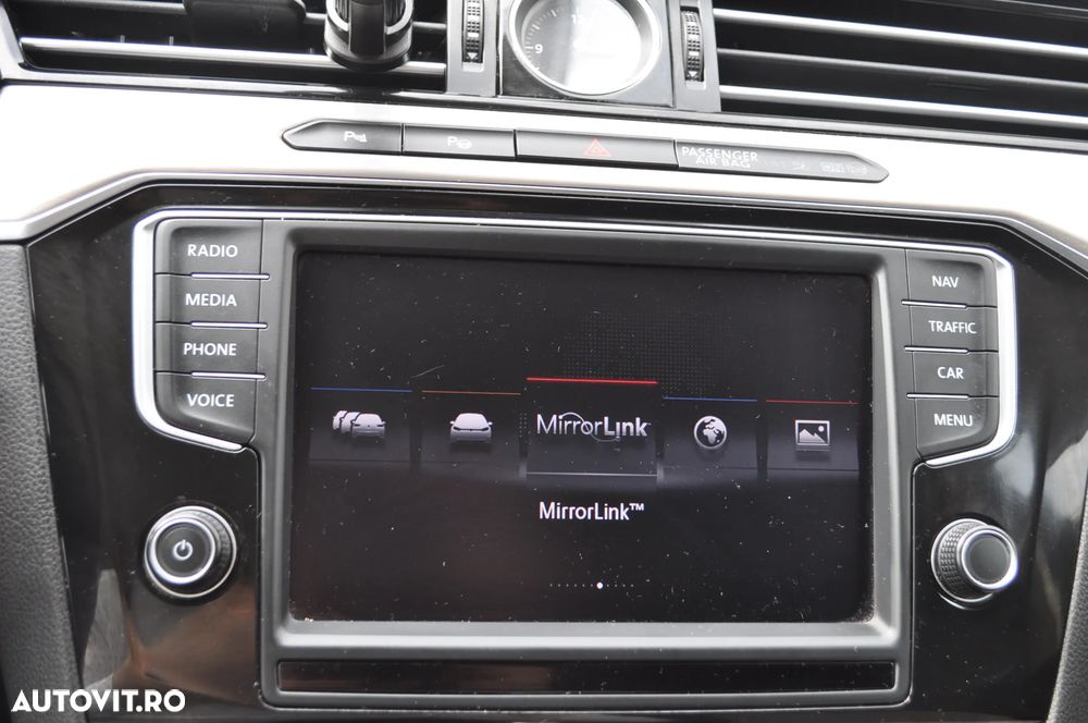 Volkswagen Passat 2.0 TDI SCR 4Motion DSG Highline - 33