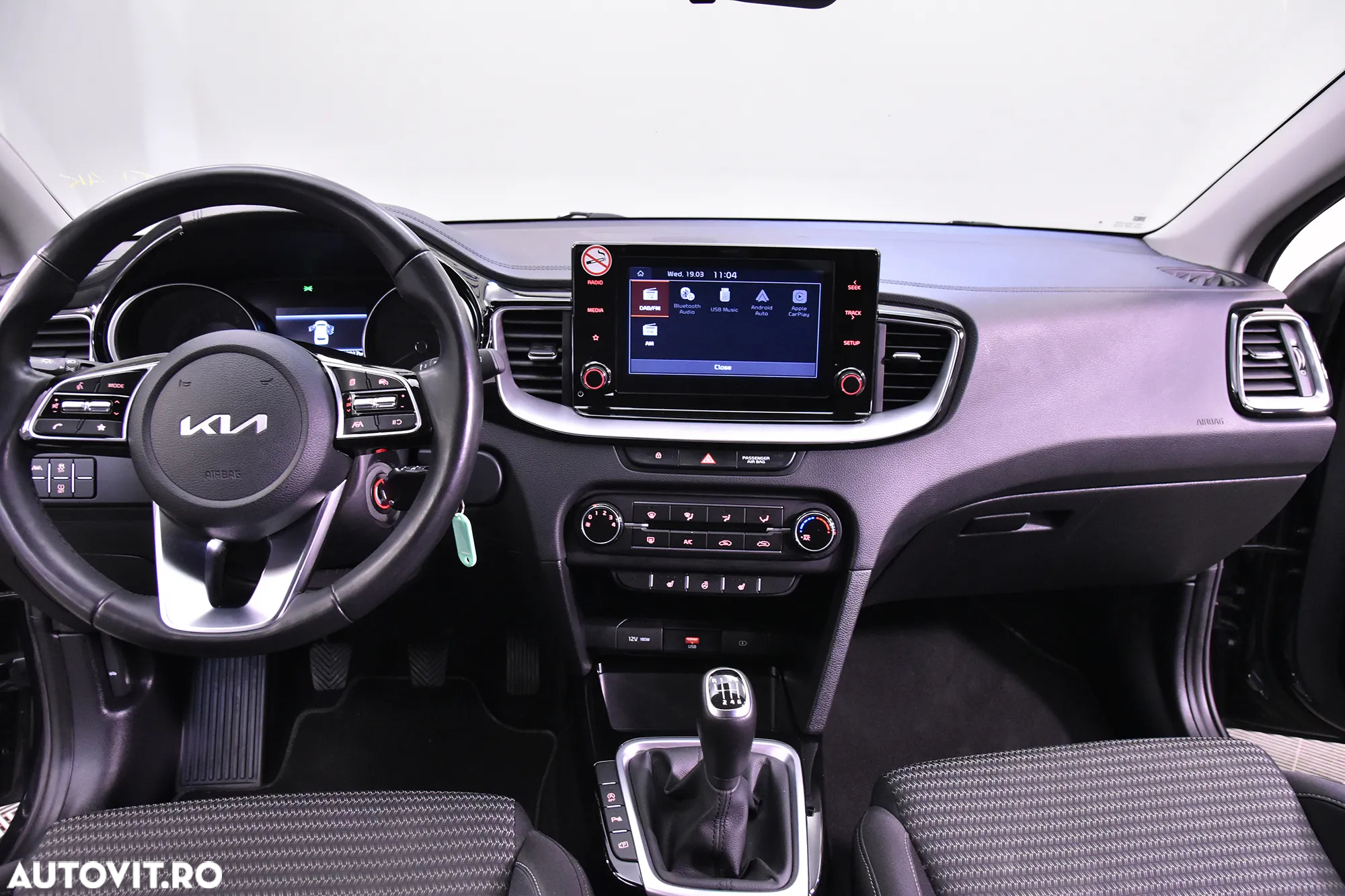 Kia Ceed - 9