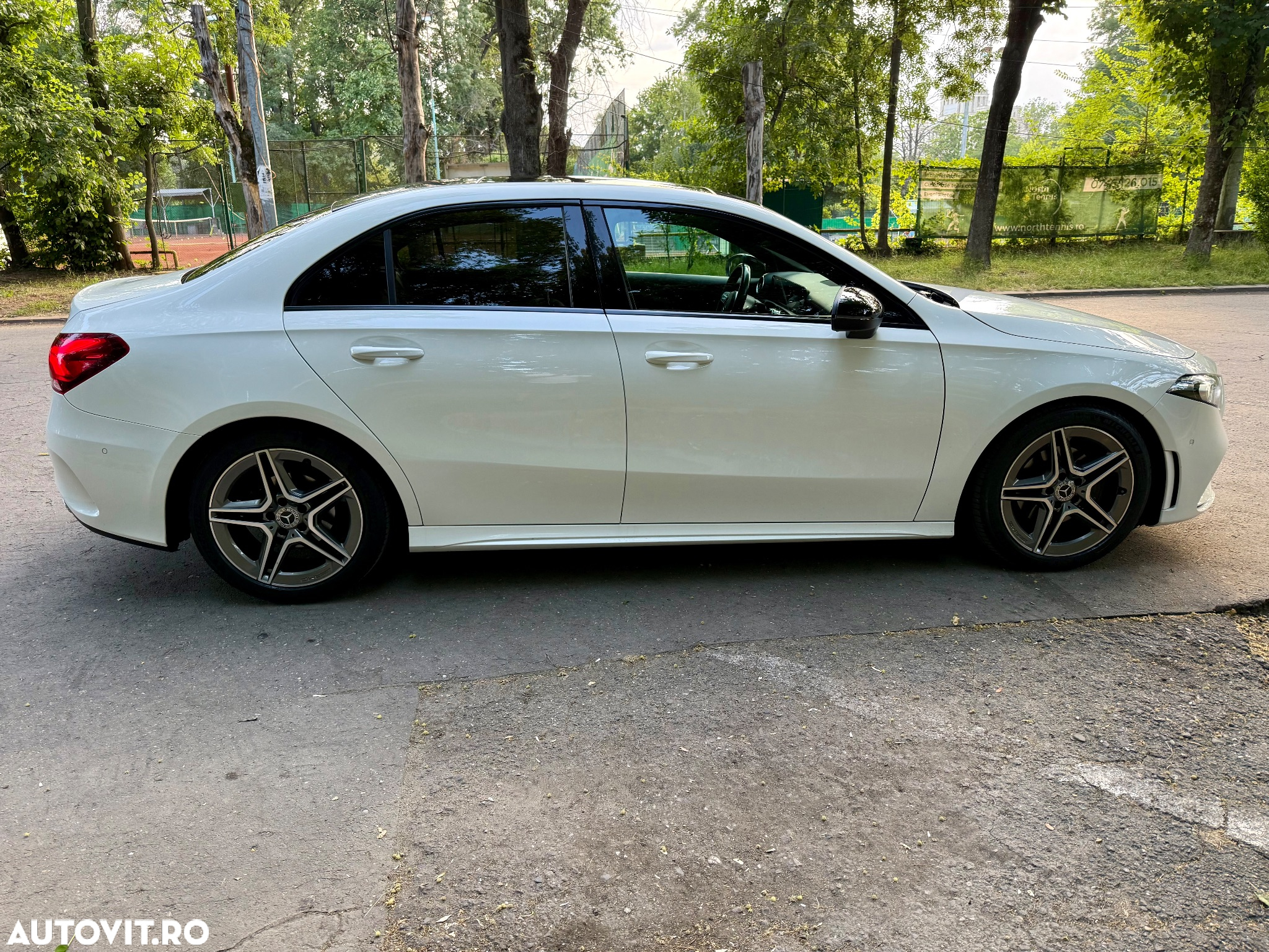 Mercedes-Benz A 180 d 7G-DCT AMG Line - 7