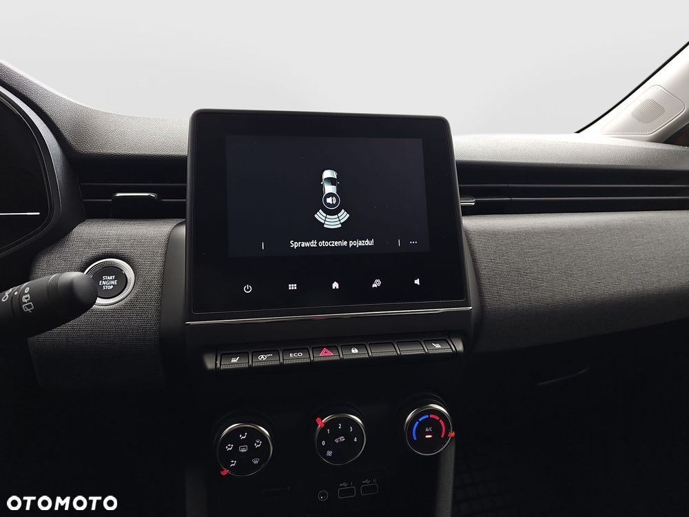 Renault Clio 1.0 TCe Evolution - 32