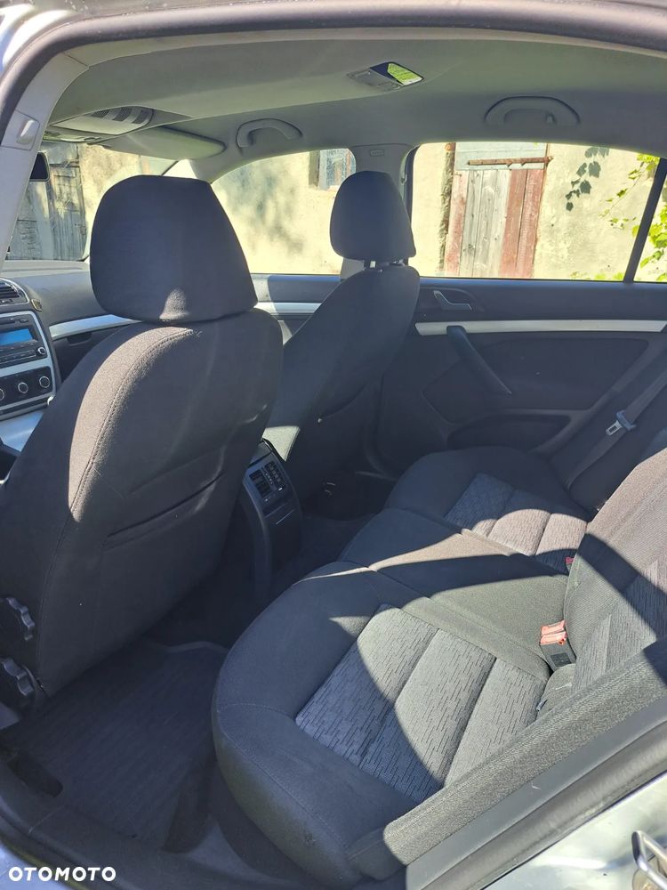 Skoda Octavia 1.6 Classic - 9
