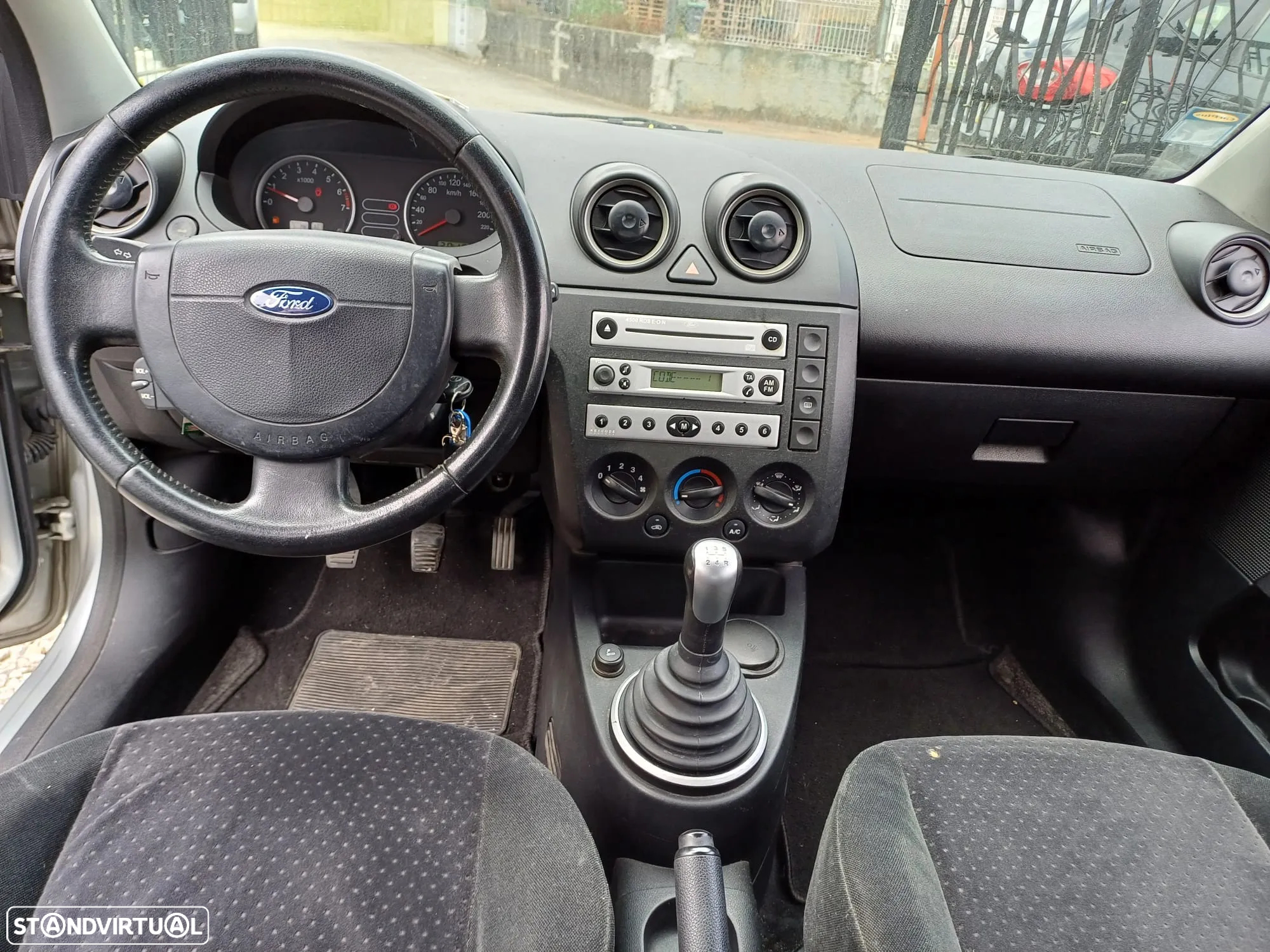 Ford Fiesta 1.25 Ghia - 7