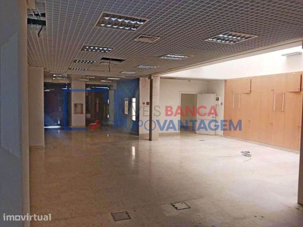 Prédio Comercial, Portel - Grande imagem: 4/9