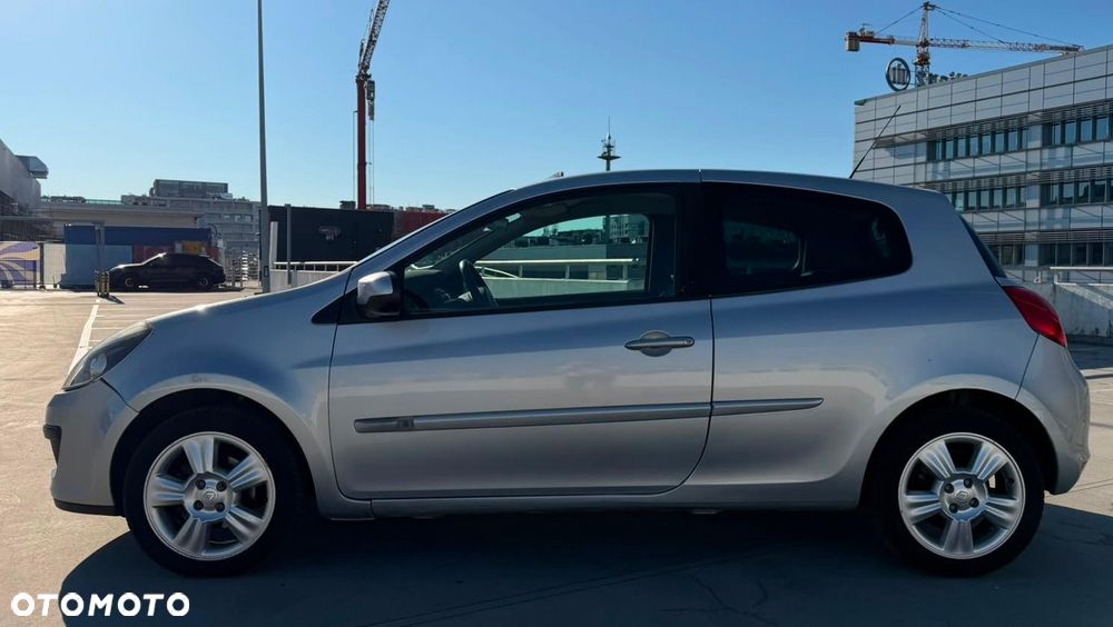 Renault Clio 1.6 16V Dynamique - 2