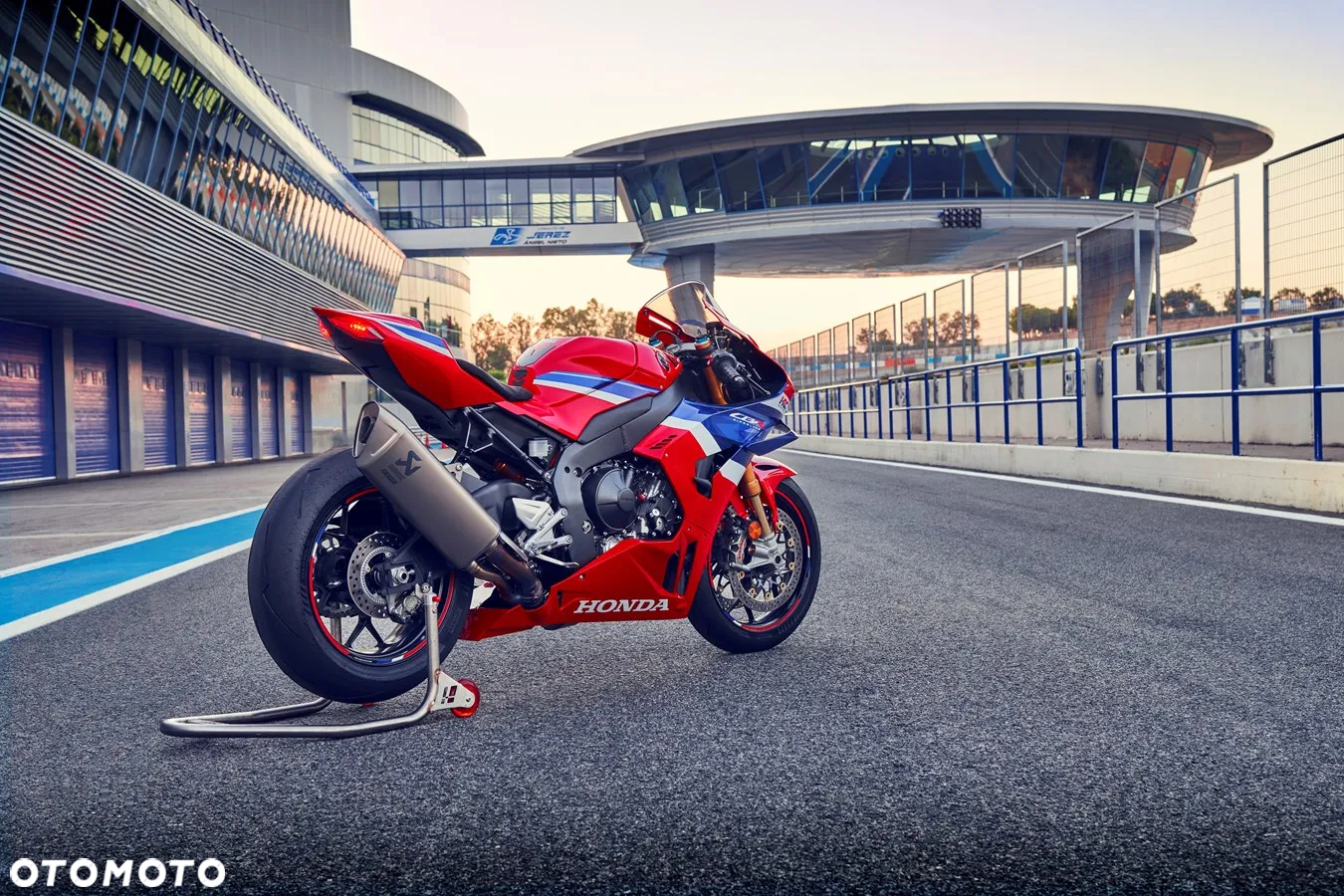 Honda CBR - 3