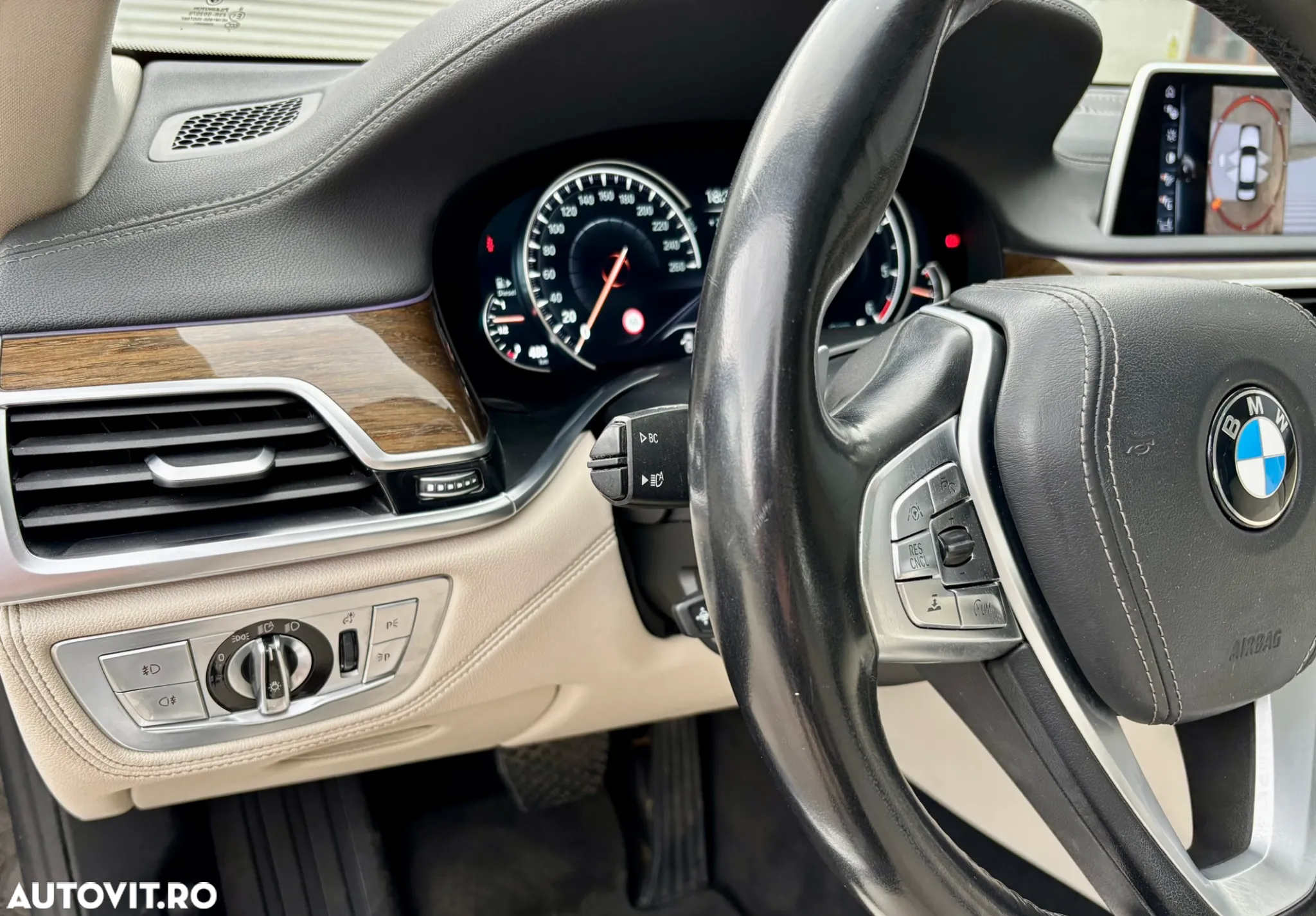 BMW Seria 7 730d xDrive - 31