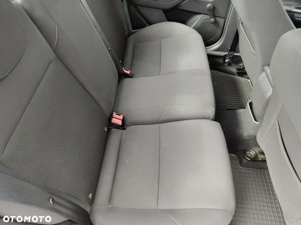 Ford Focus - 11