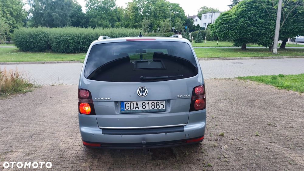 Volkswagen Touran 2.0 TDI R-Line Edition - 22