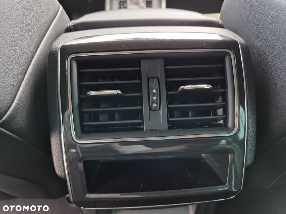 Skoda Superb 2.0 TDI SCR Style DSG - 15