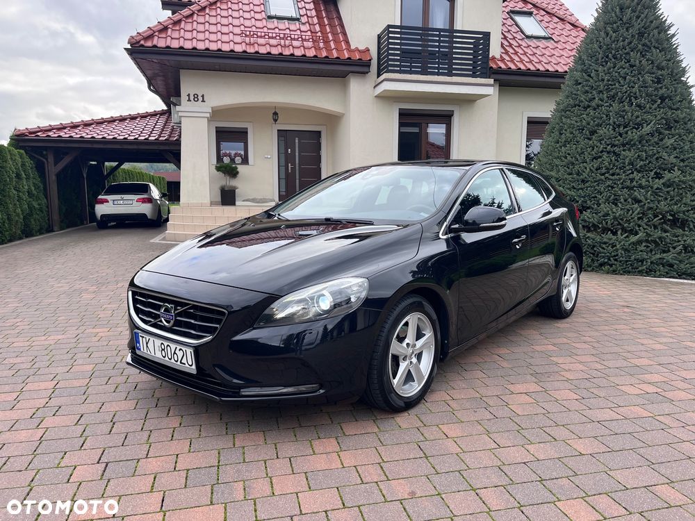 Volvo V40 D2 Momentum - 22