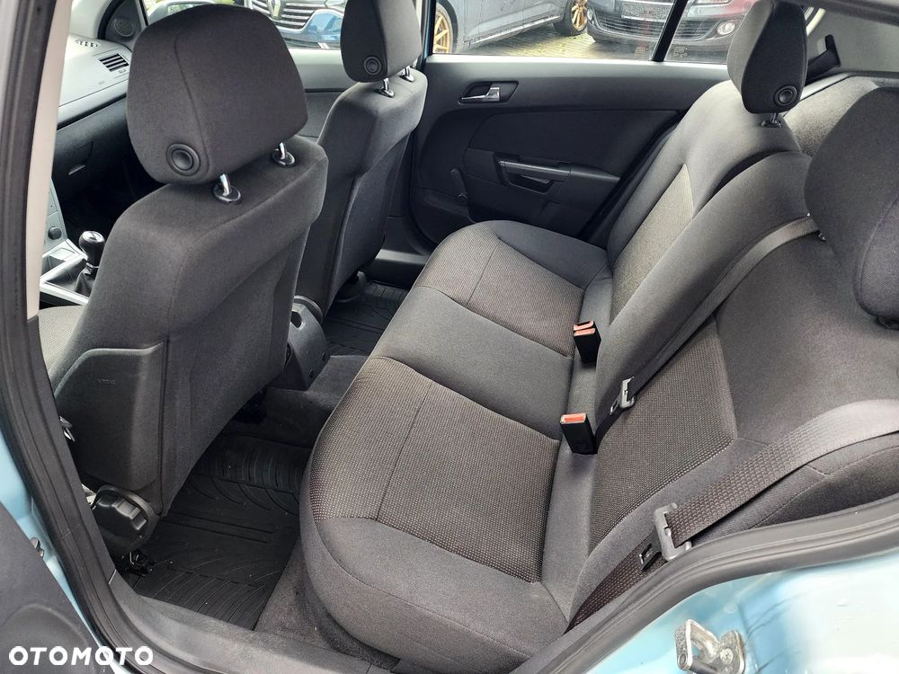 Opel Astra 1.4 Enjoy - 31